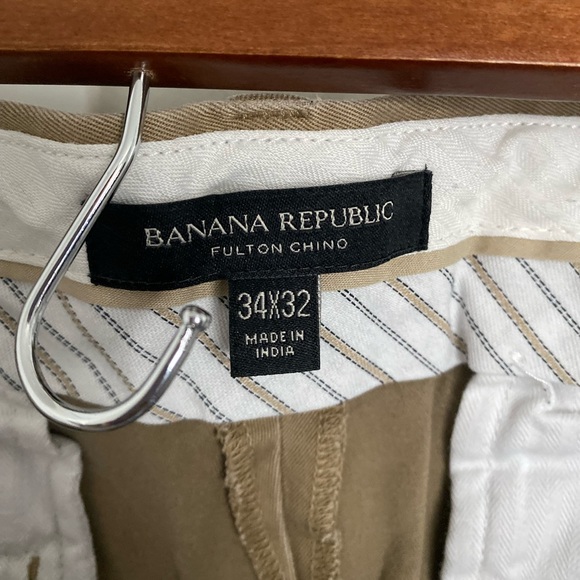 Men’s Banana Republic Fulton Chino - Size 34x32 - Color: Khaki - Picture 5 of 6